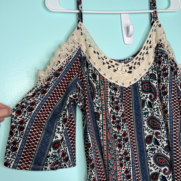 Adjustable Spaghetti Strap Peekaboo-shoulder Women’s XL - Picture 3 of 5